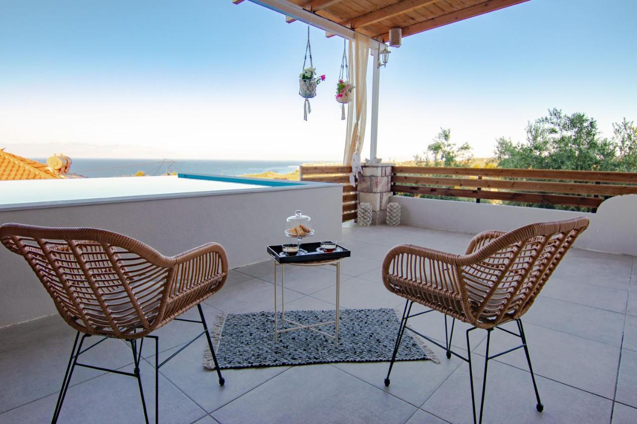 Georgianna'S Suite With Private Pool , 'Greysuite' Kompoi Exterior photo